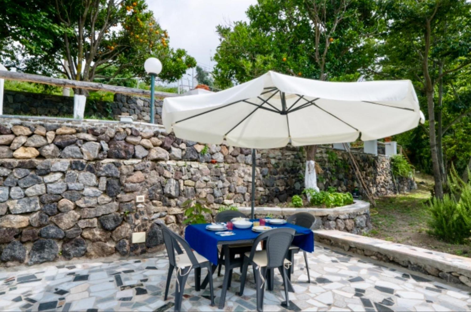 Villa Vincenzo Di Meglio Barano dʼIschia Pokoj fotografie